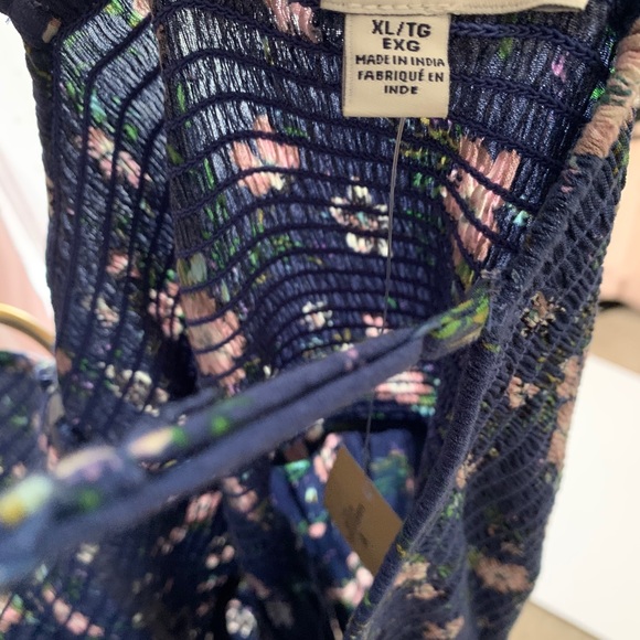 Patterned Romper - Picture 3 of 4